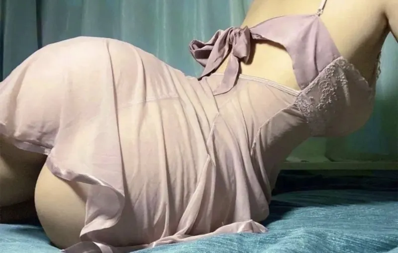 Live sex webcam photo for zarasquirt18 #3379935
