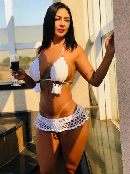 Live sex webcam photo for AlessiiaReed #3402327