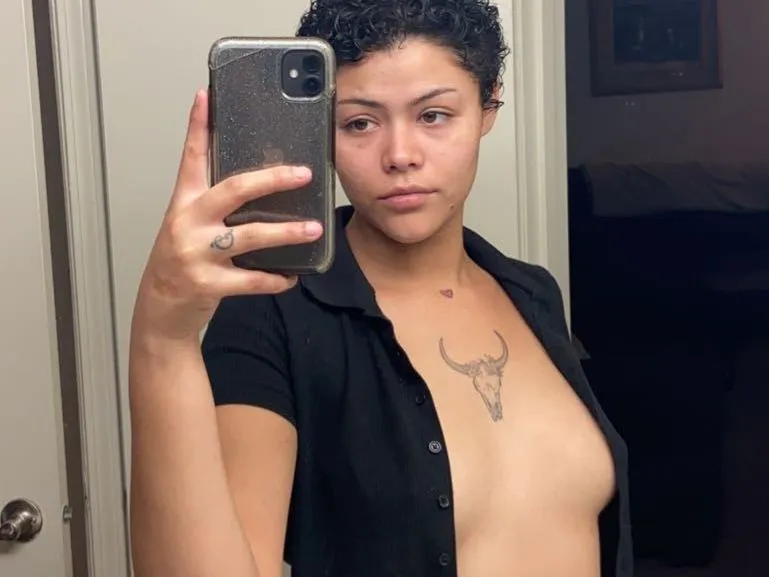 Live sex webcam photo for AtsukoJackson #3330596