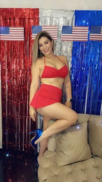 Live sex webcam photo for PamelaQeen #6348540