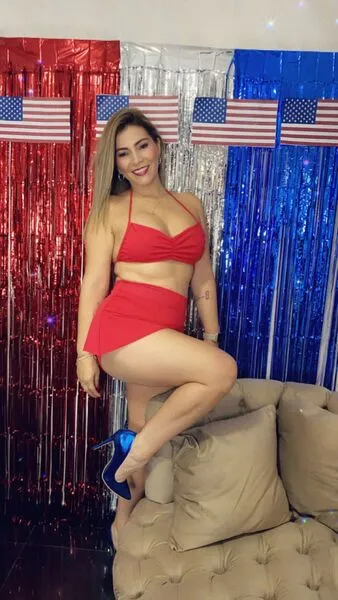 Live sex webcam photo for PamelaQeen #6348542