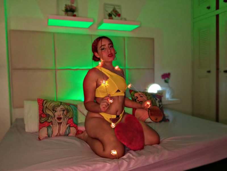 Live sex webcam photo for MerlinKarter #3384995