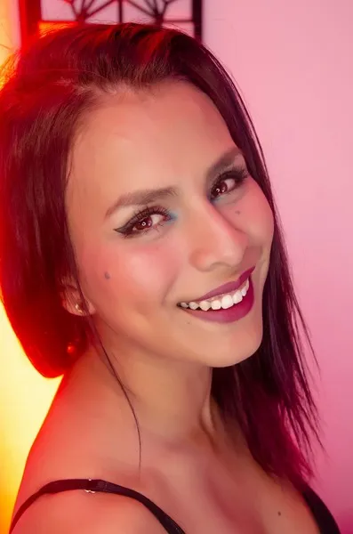 Live sex webcam photo for GenesiisScott #3337758