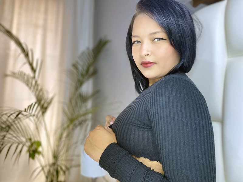 Live sex webcam photo for MeganVegax #3357139