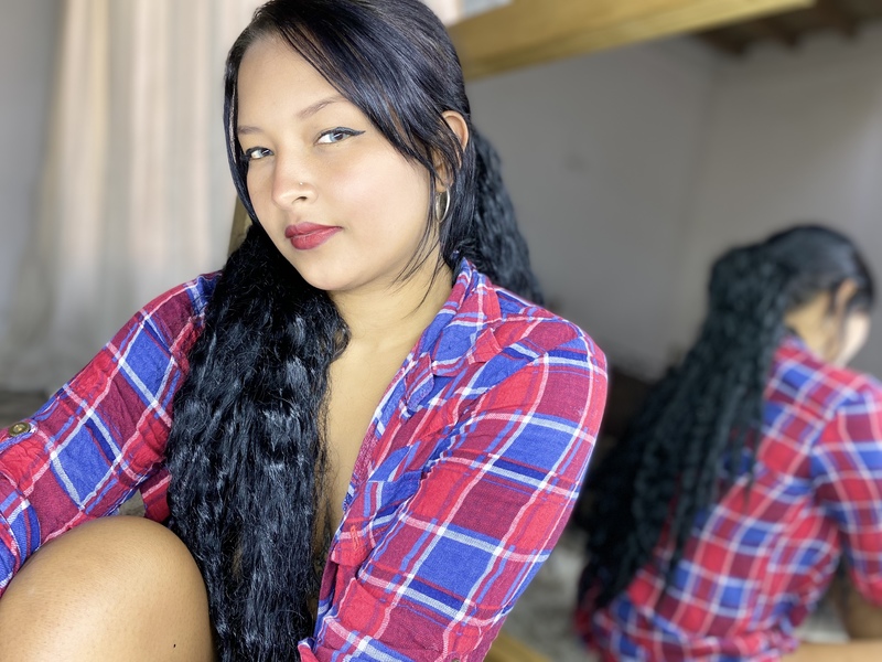 Live sex webcam photo for MeganVegax #3357129