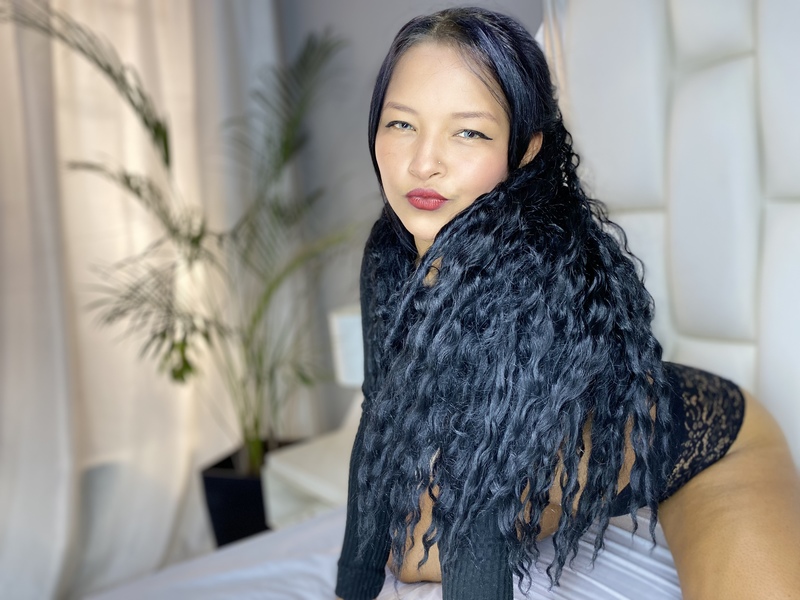 Live sex webcam photo for MeganVegax #3357136