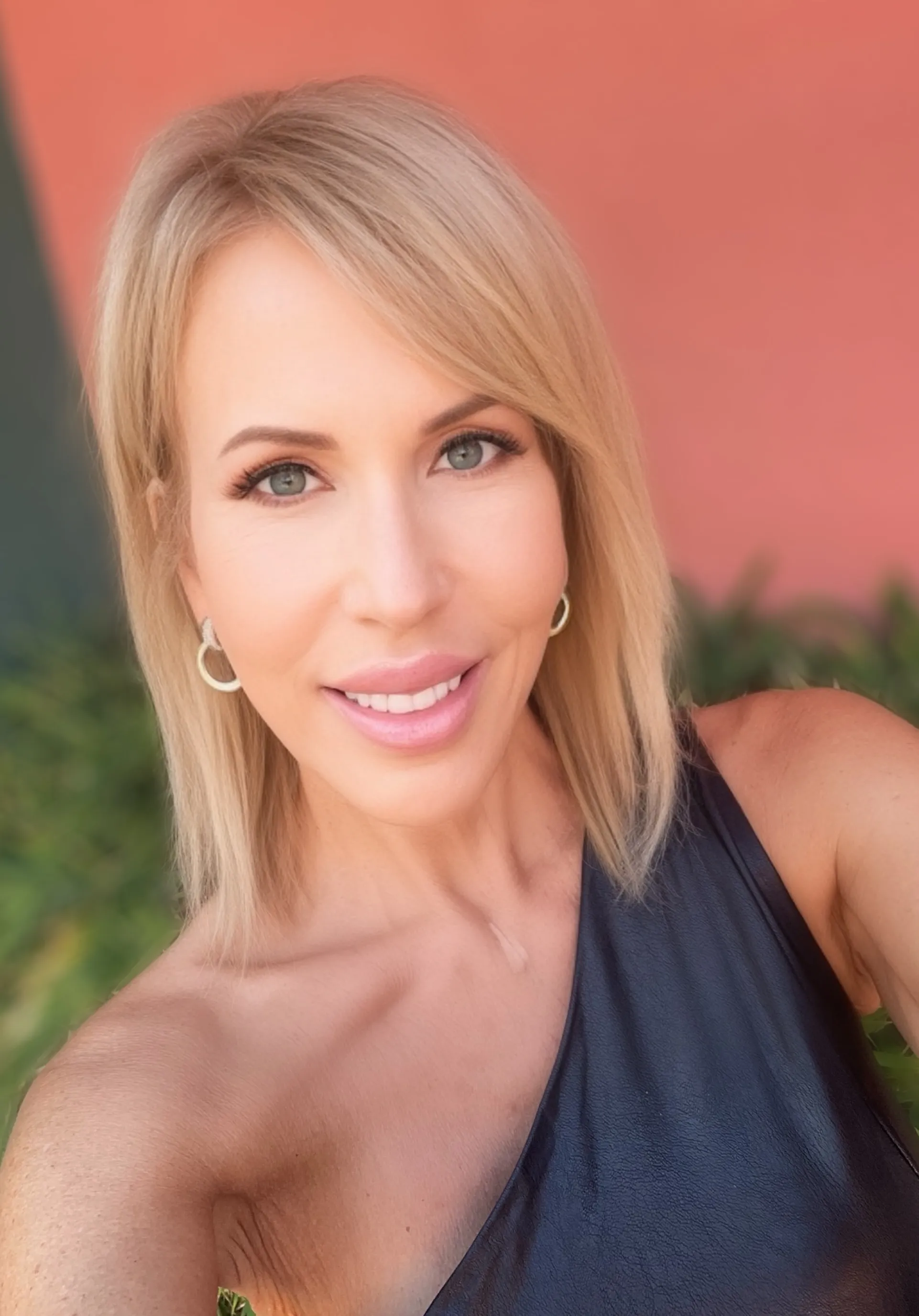 Live sex webcam photo for EricaLauren #7108759