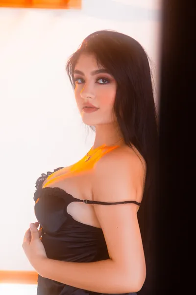 Live sex webcam photo for MiaKaty #3840948