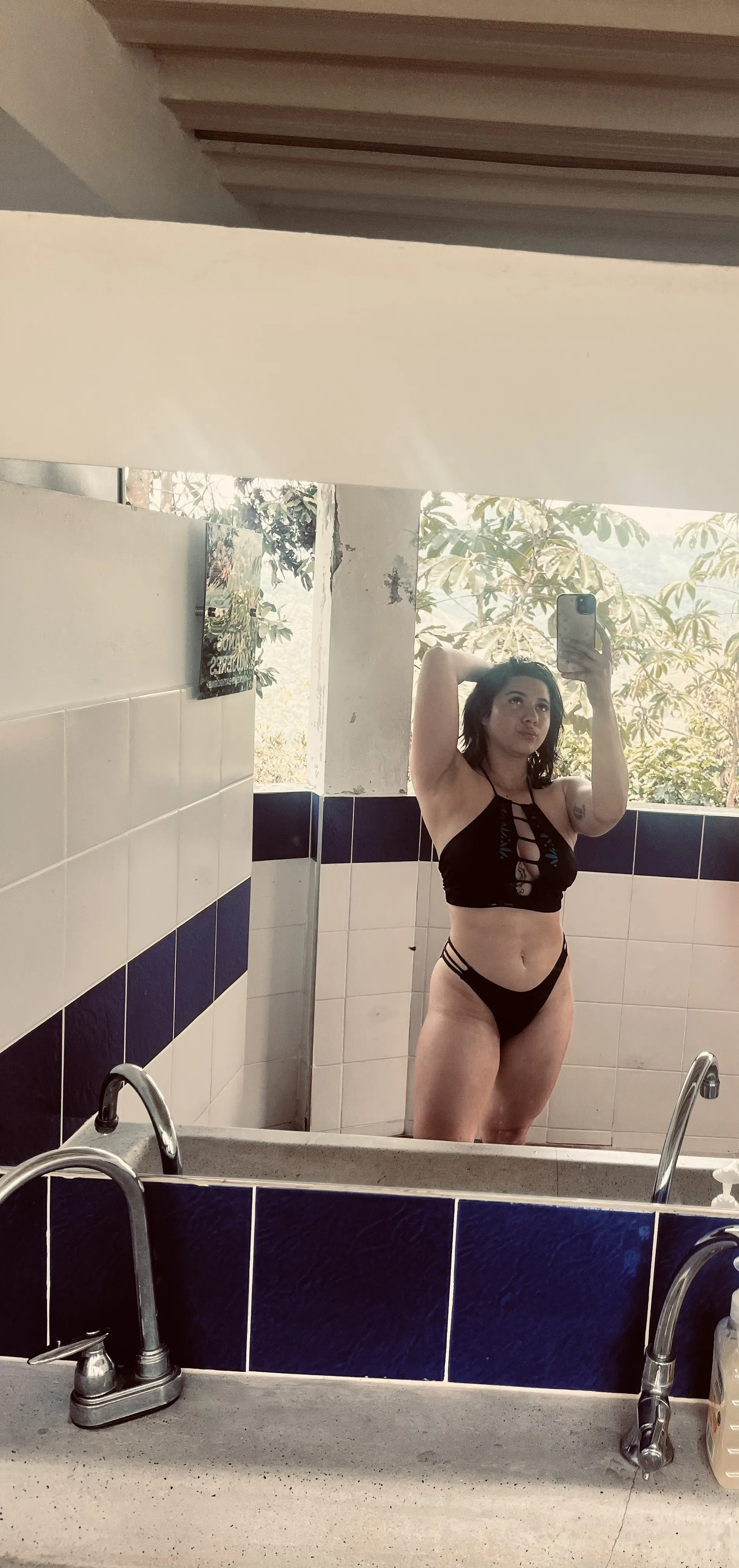 Live sex webcam photo for luna0102 #8610980
