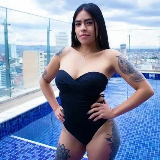 Live sex webcam photo for CHARLOTTEROGUE #7887723