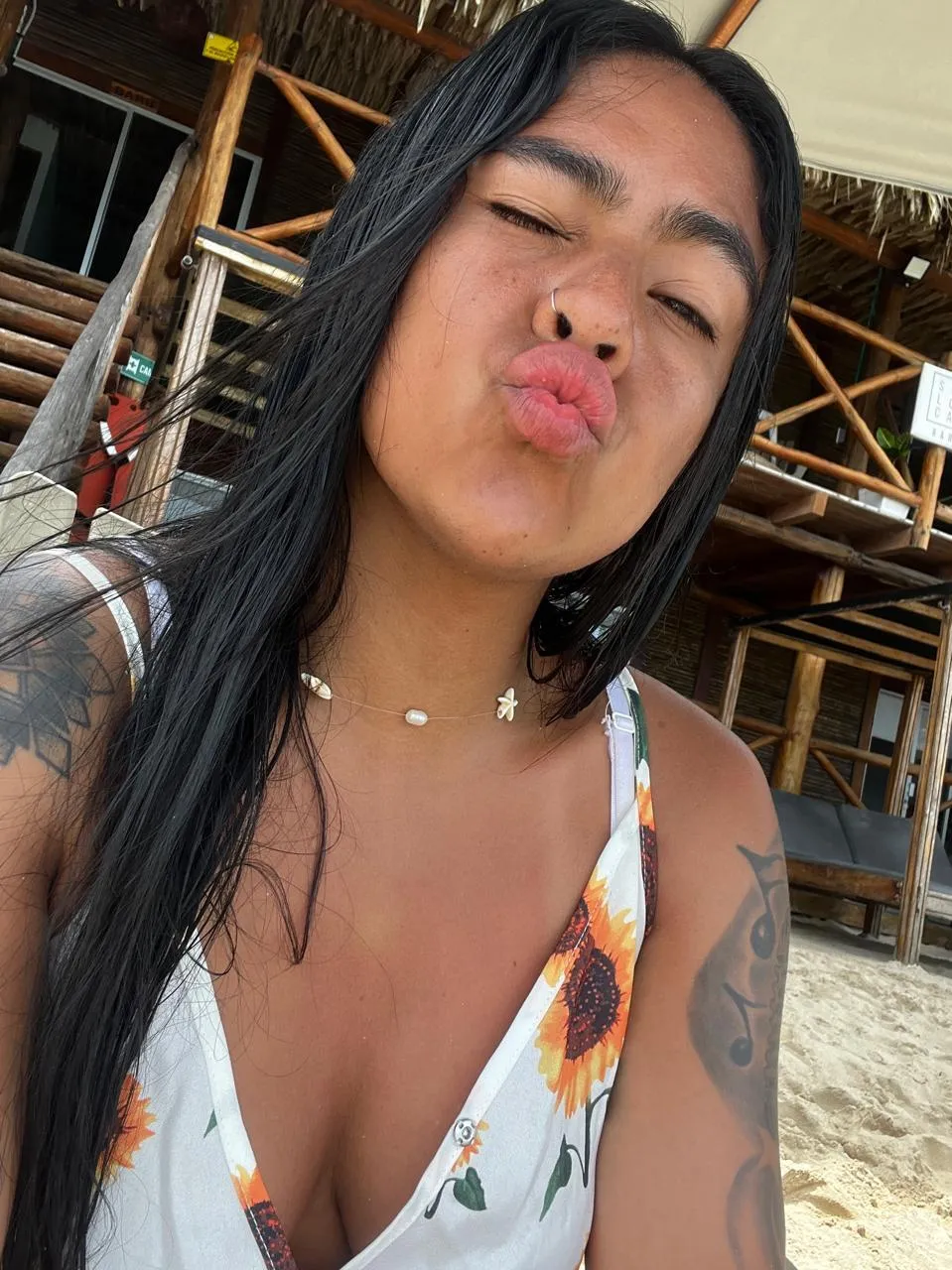 Live sex webcam photo for CHARLOTTEROGUE #7887797