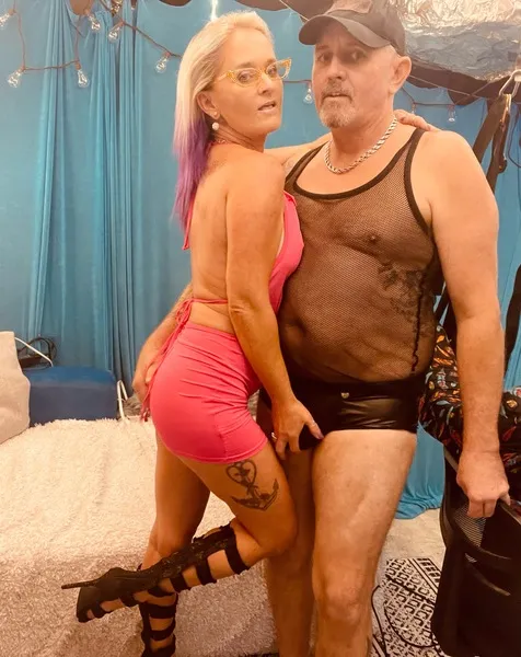 Live sex webcam photo for SummerAndPhoenix #3350745