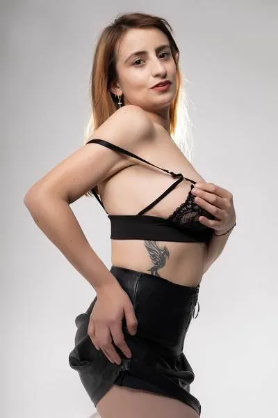 Live sex webcam photo for MeganBeakee #3354244