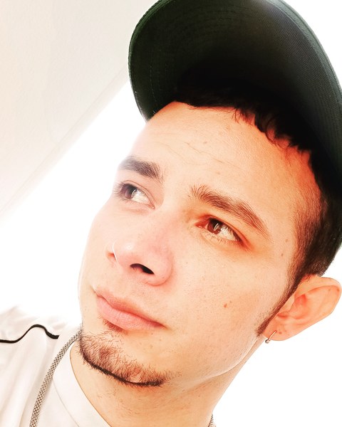 Live sex webcam photo for RoyRobbem #3340677