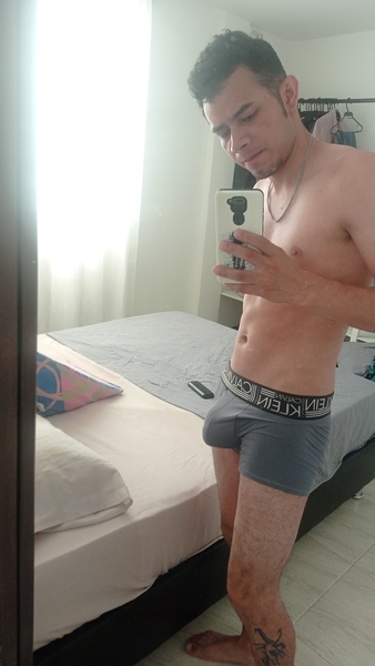 Live sex webcam photo for RoyRobbem #3340718