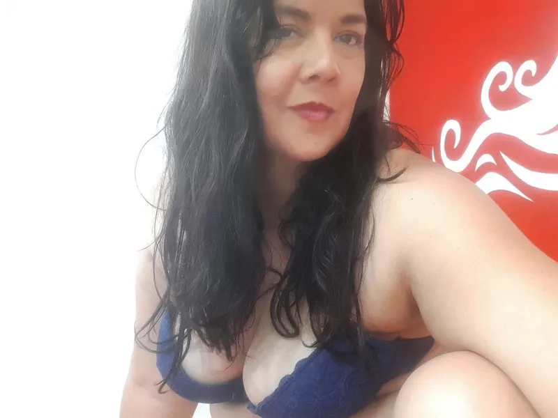 Live sex webcam photo for DannhaLove #3655985