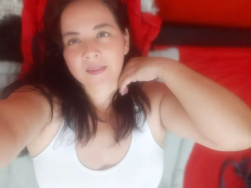 Live sex webcam photo for DannhaLove #3655960