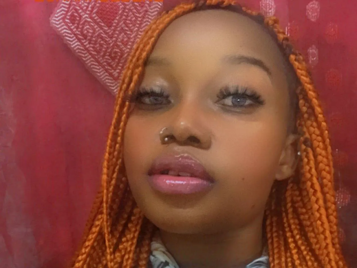 Live sex webcam photo for Scarletxx91 #3998298