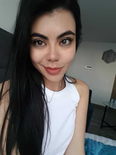 Live sex webcam photo for NinnaBonett #3790084