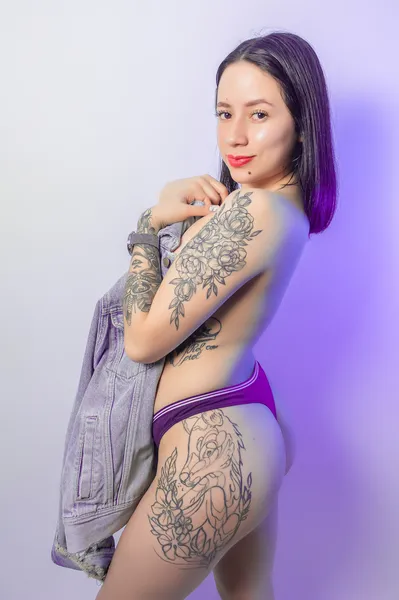 Live sex webcam photo for AngiieTaylor #3493592