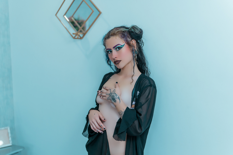 Live sex webcam photo for RoxaneBlosson #3370527