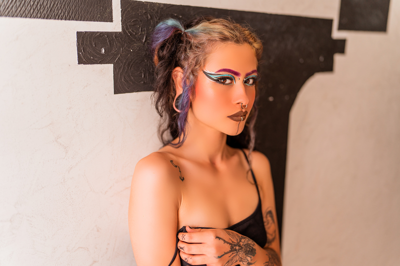 Live sex webcam photo for RoxaneBlosson #3370524