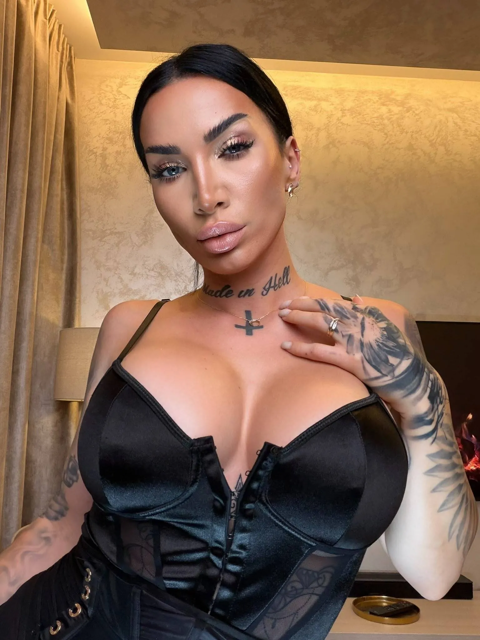 Live sex webcam photo for ElektraSheDemon #8647186