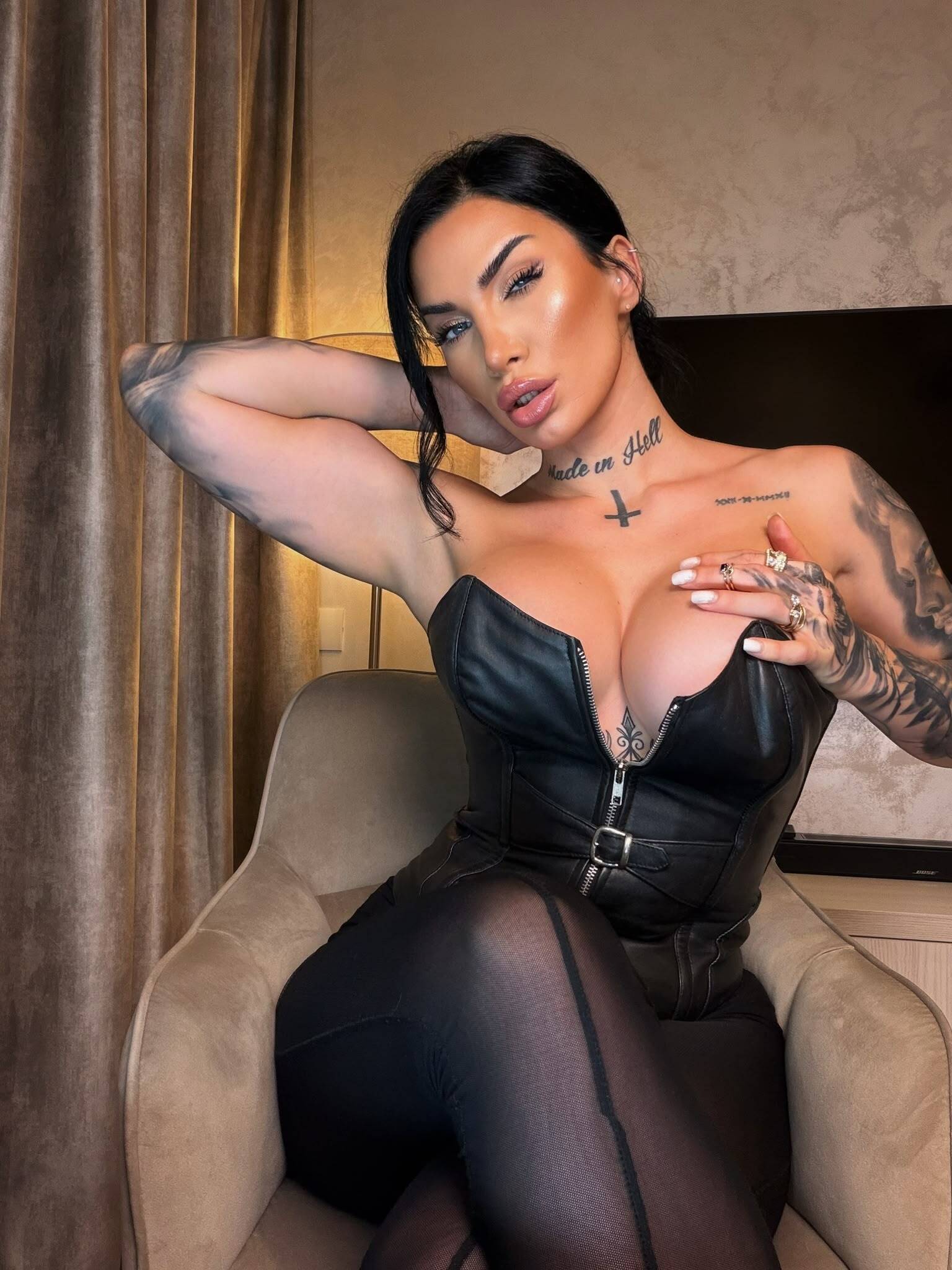 Live sex webcam photo for ElektraSheDemon #8674848