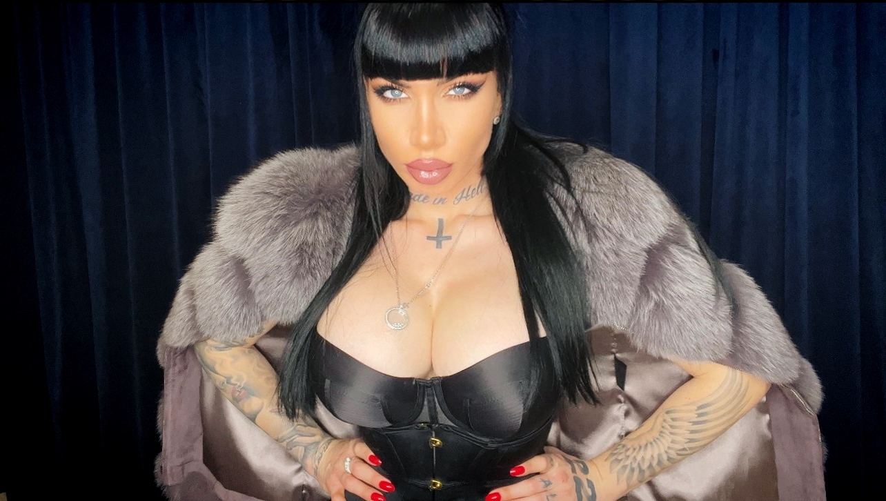 Live sex webcam photo for ElektraSheDemon #7408482