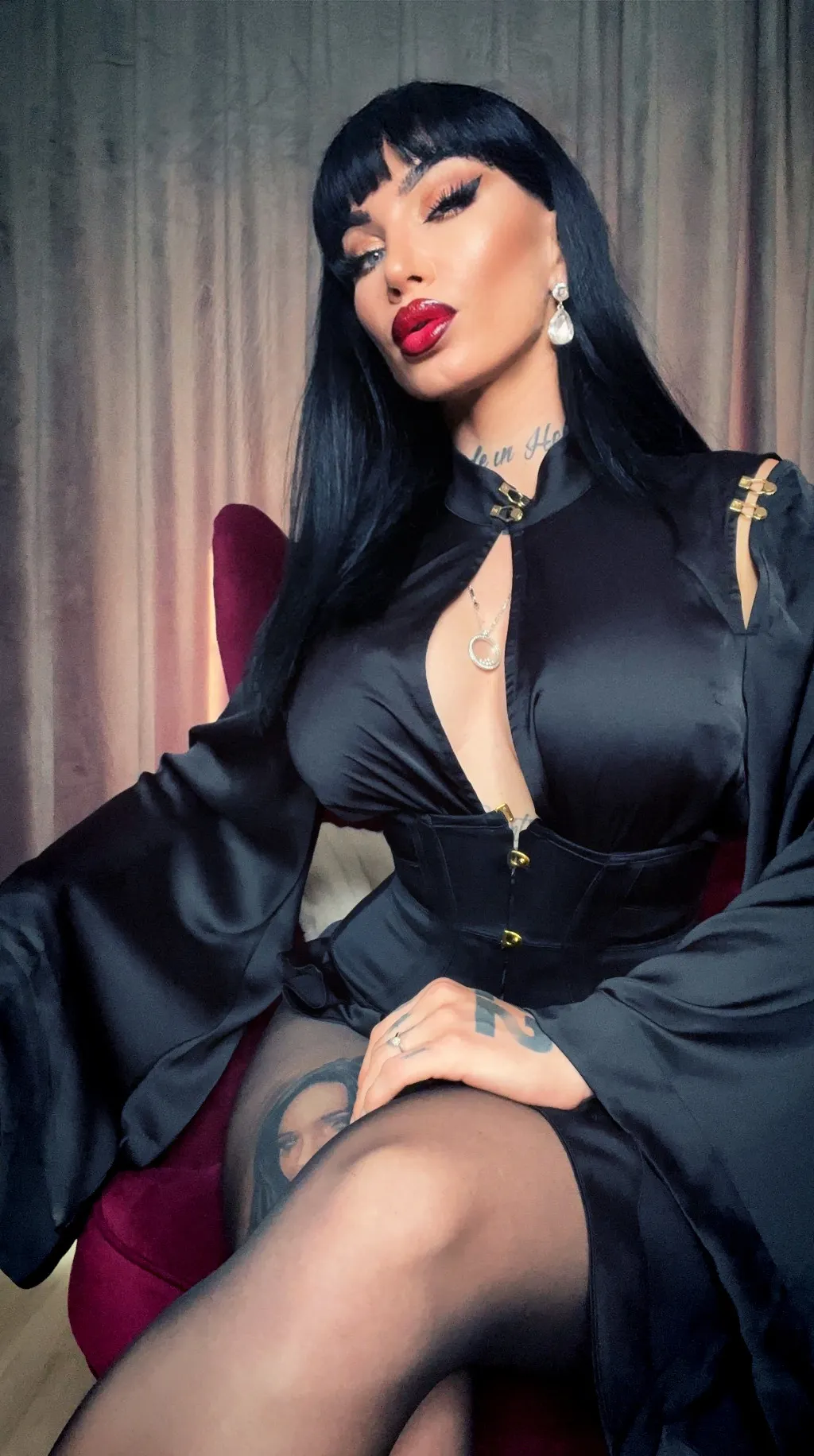 Live sex webcam photo for ElektraSheDemon #7408399