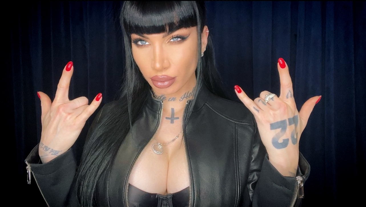 Live sex webcam photo for ElektraSheDemon #7408495