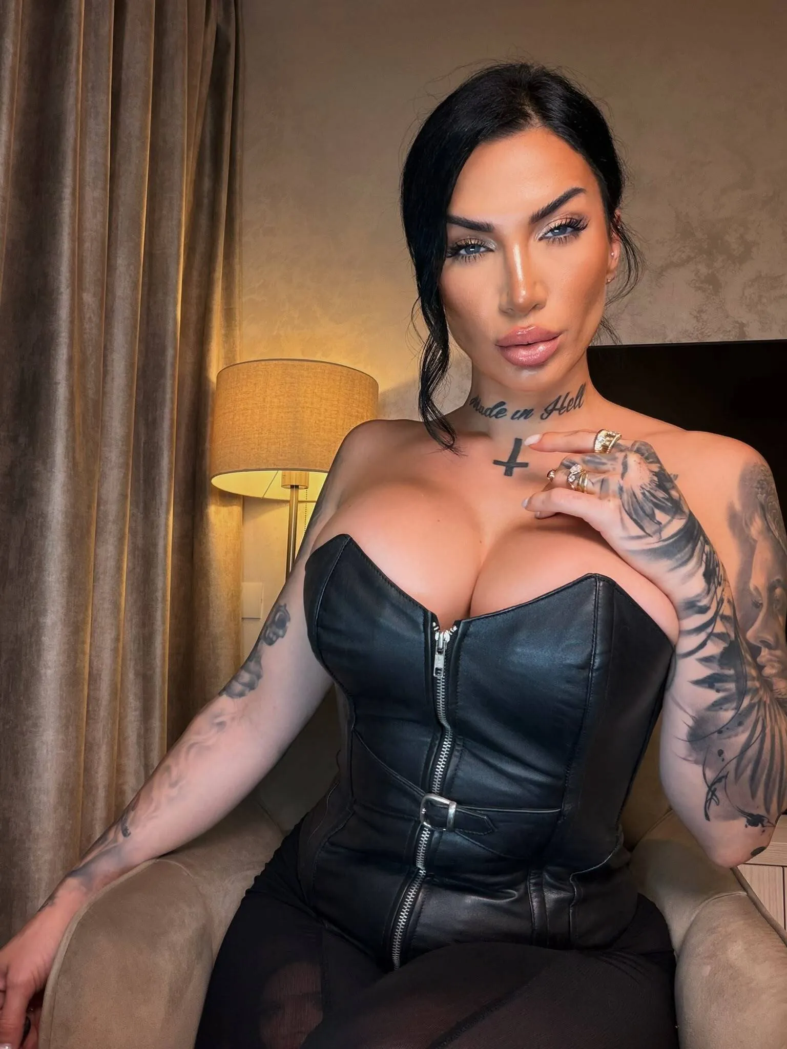 Live sex webcam photo for ElektraSheDemon #8674833