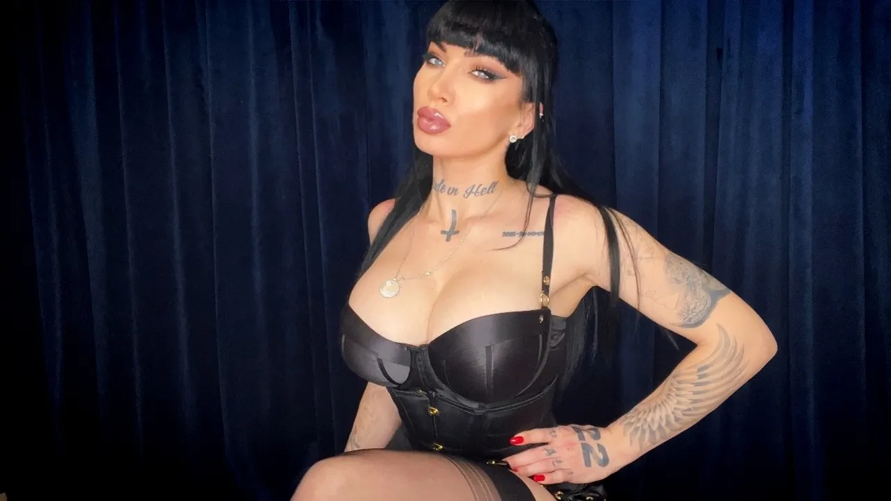 Live sex webcam photo for ElektraSheDemon #7408474