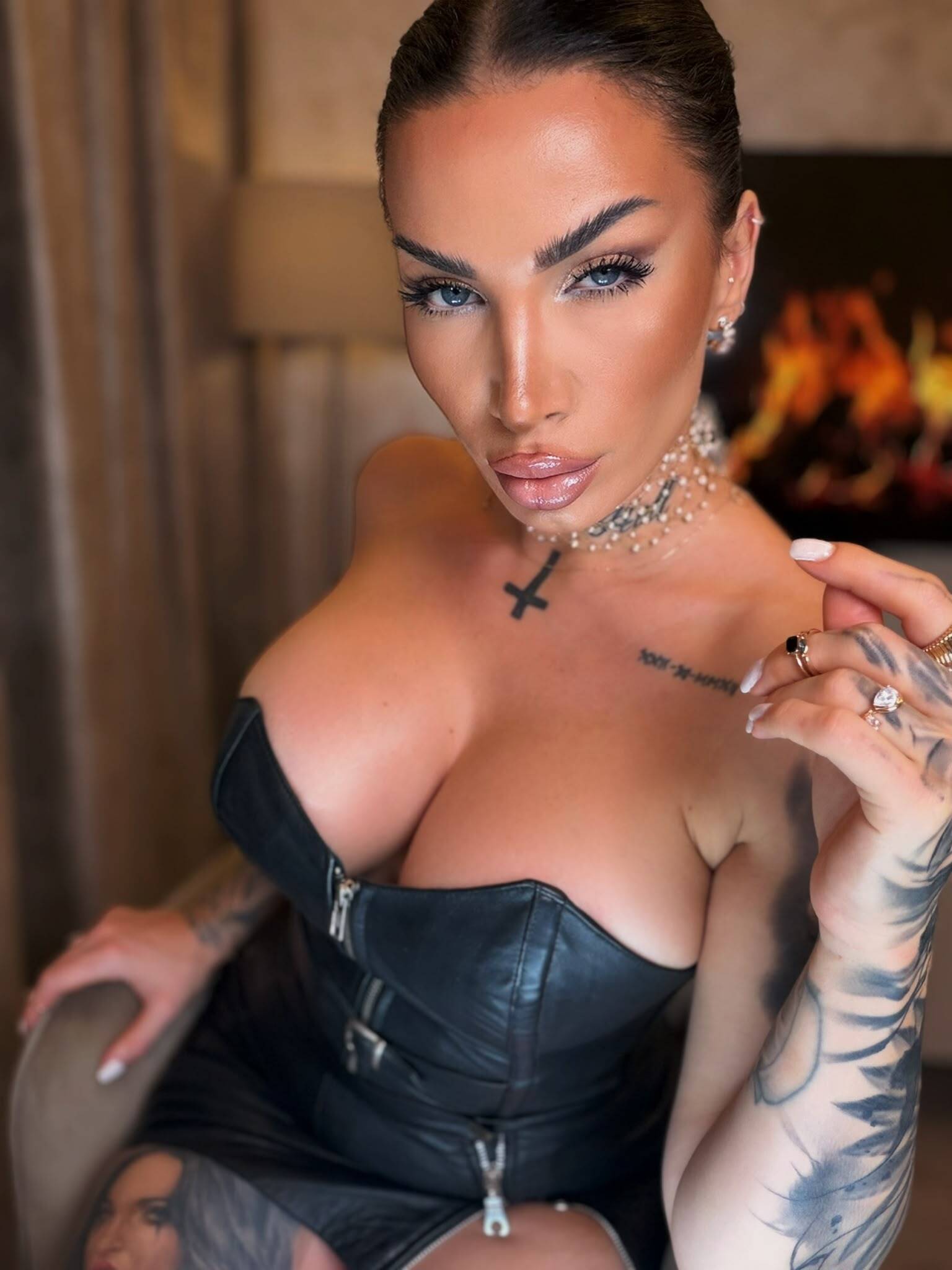 Live sex webcam photo for ElektraSheDemon #8674868