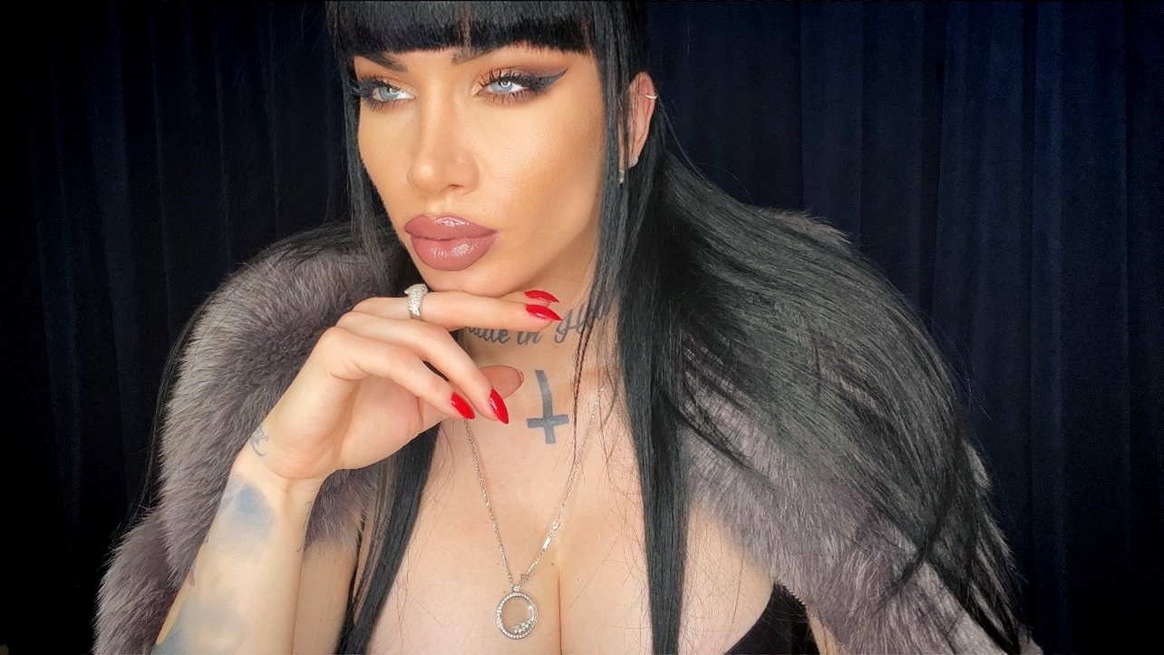 Live sex webcam photo for ElektraSheDemon #7408499