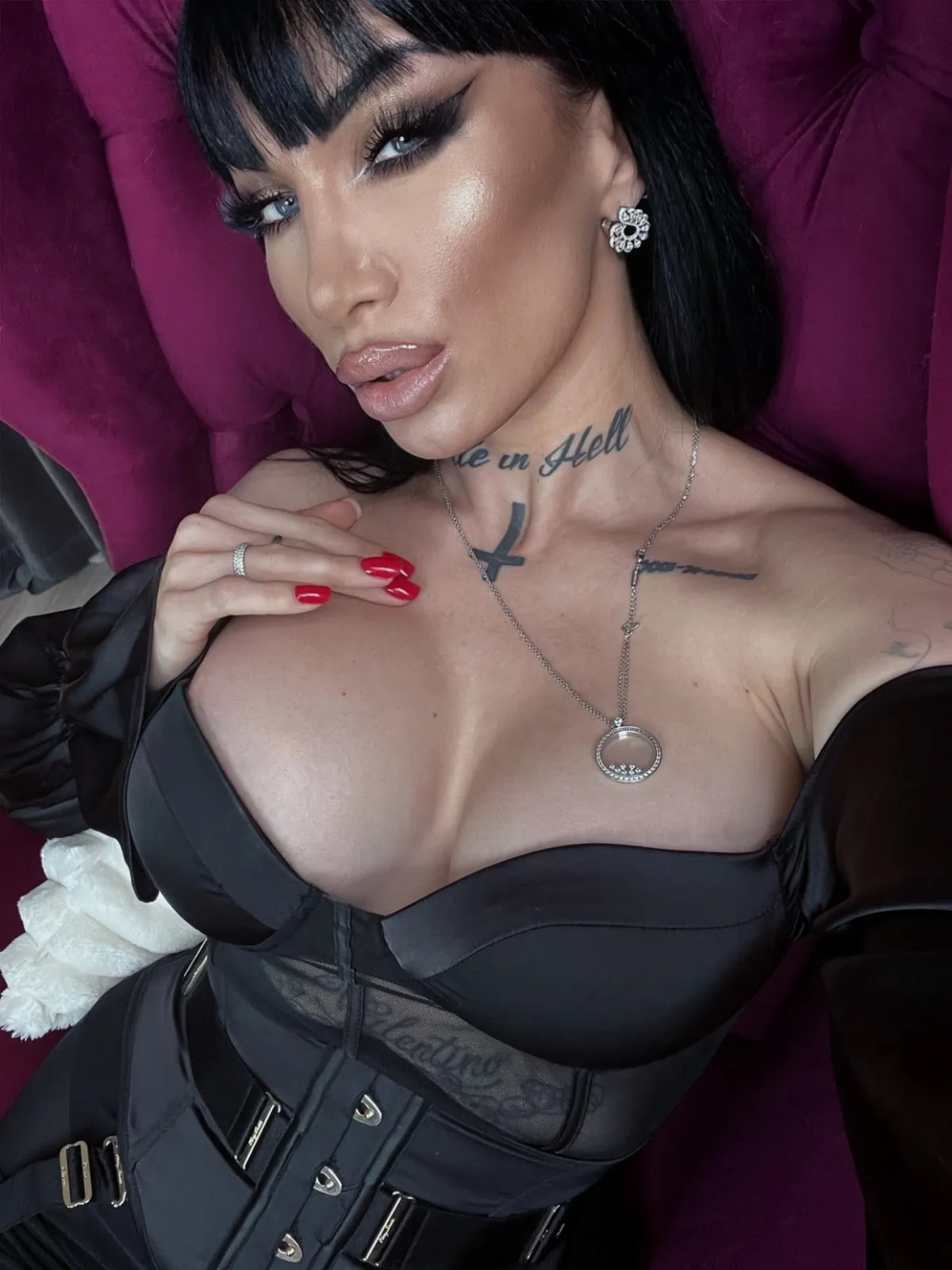 Live sex webcam photo for ElektraSheDemon #7408630