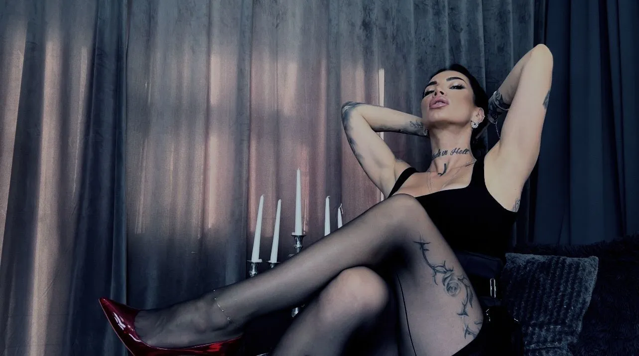 Live sex webcam photo for ElektraSheDemon #7408598