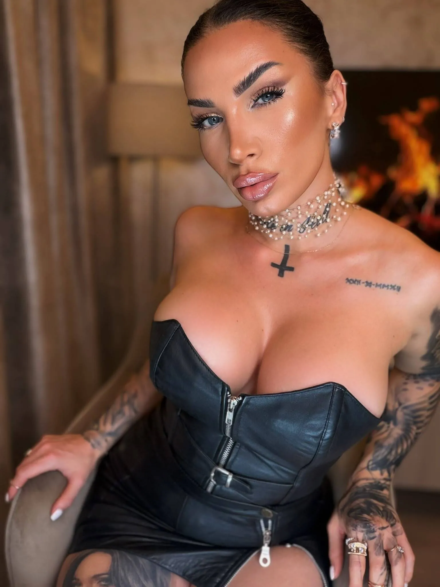 Live sex webcam photo for ElektraSheDemon #8674871