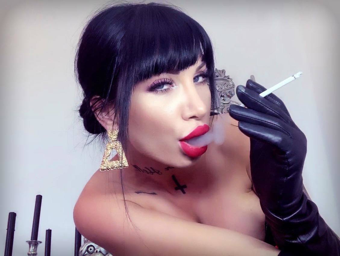 Live sex webcam photo for ElektraSheDemon #7408389