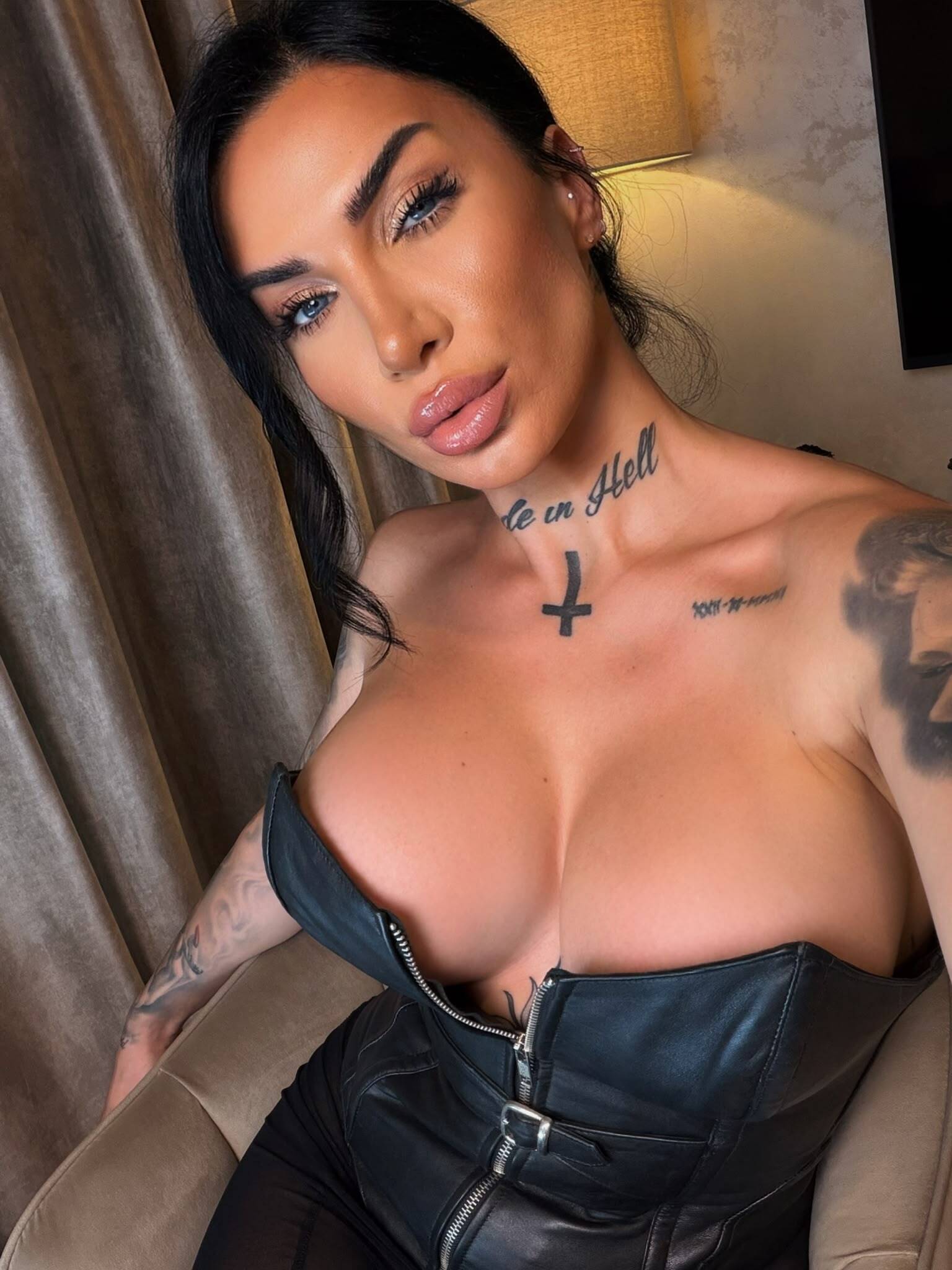 Live sex webcam photo for ElektraSheDemon #8674859