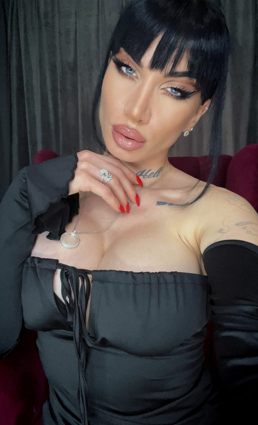 Live sex webcam photo for ElektraSheDemon #7408516