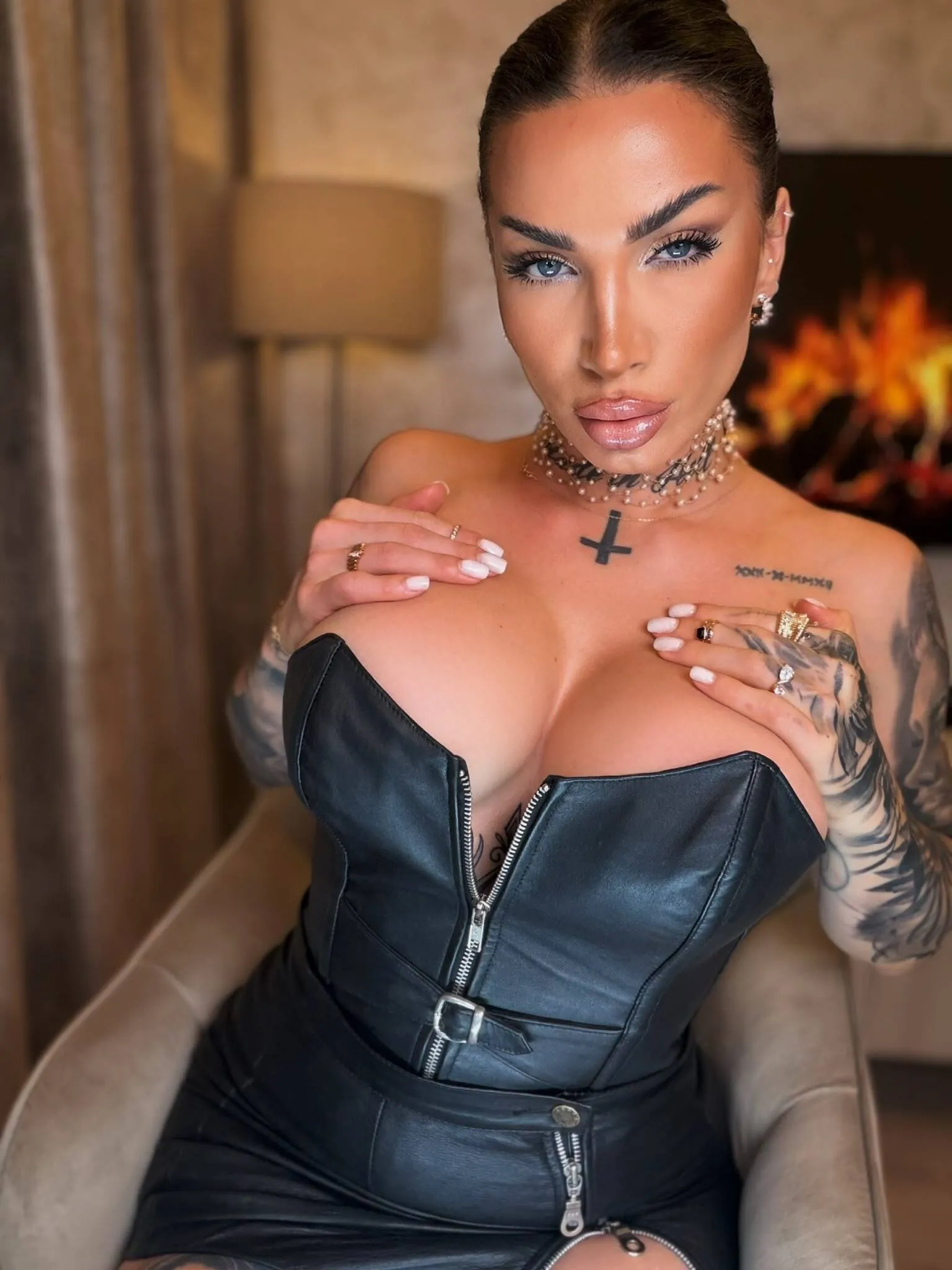 Live sex webcam photo for ElektraSheDemon #8674881