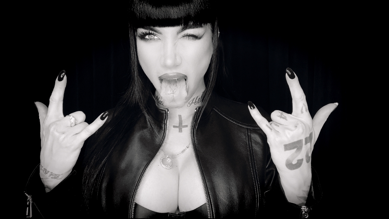 Live sex webcam photo for ElektraSheDemon #7408478