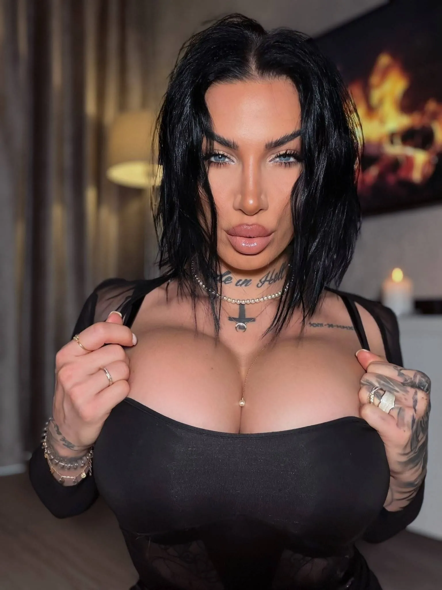 Live sex webcam photo for ElektraSheDemon #8674840