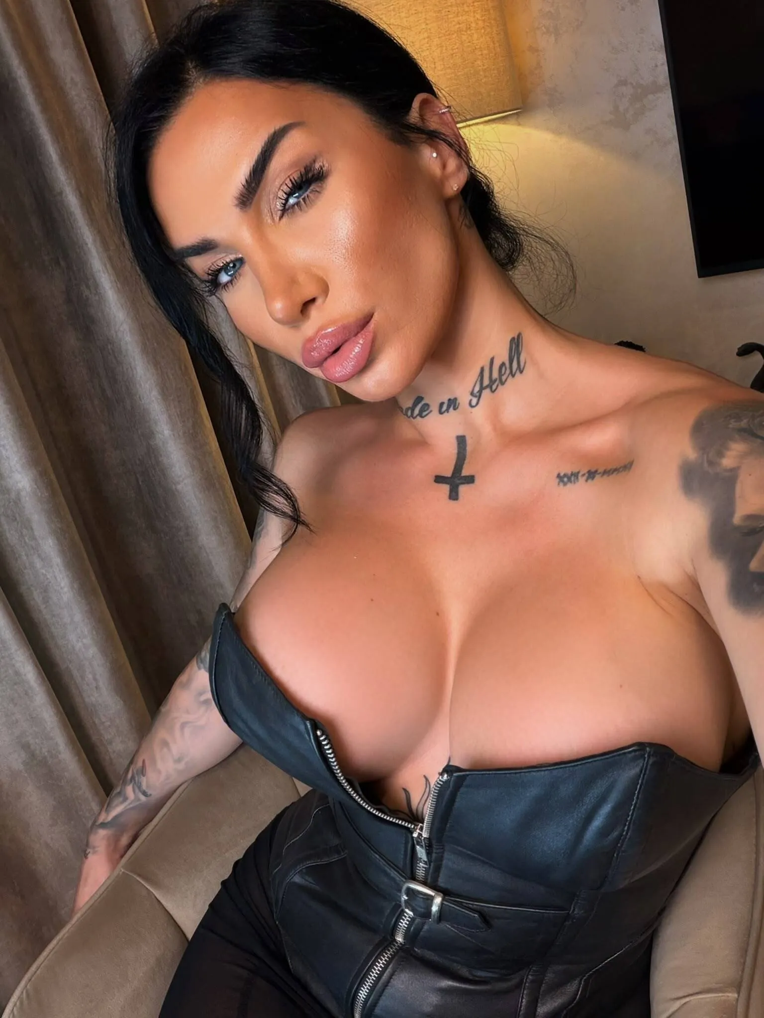 Live sex webcam photo for ElektraSheDemon #8674863
