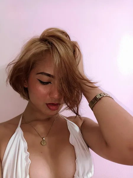 Live sex webcam photo for LatinAmelia #3363473