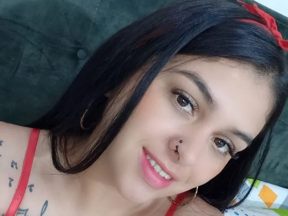 Live sex webcam photo for Kimberly019 #3361965