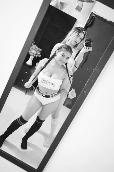 Live sex webcam photo for BigBobs69 #3351816