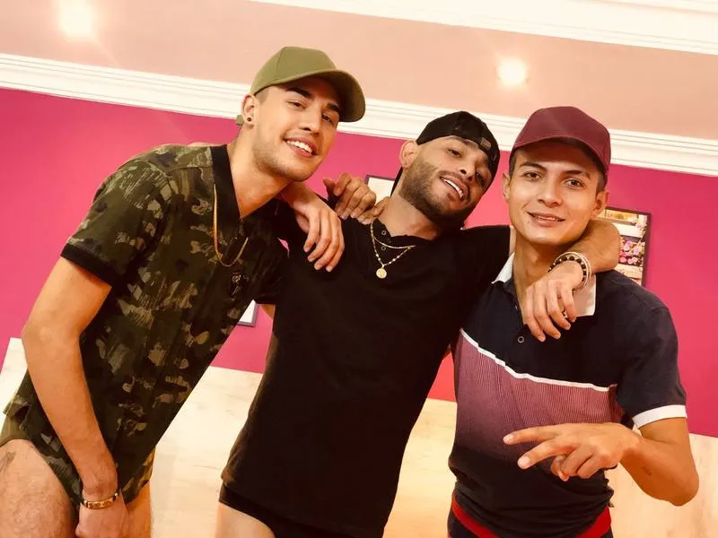 Live sex webcam photo for kingslust #3350603