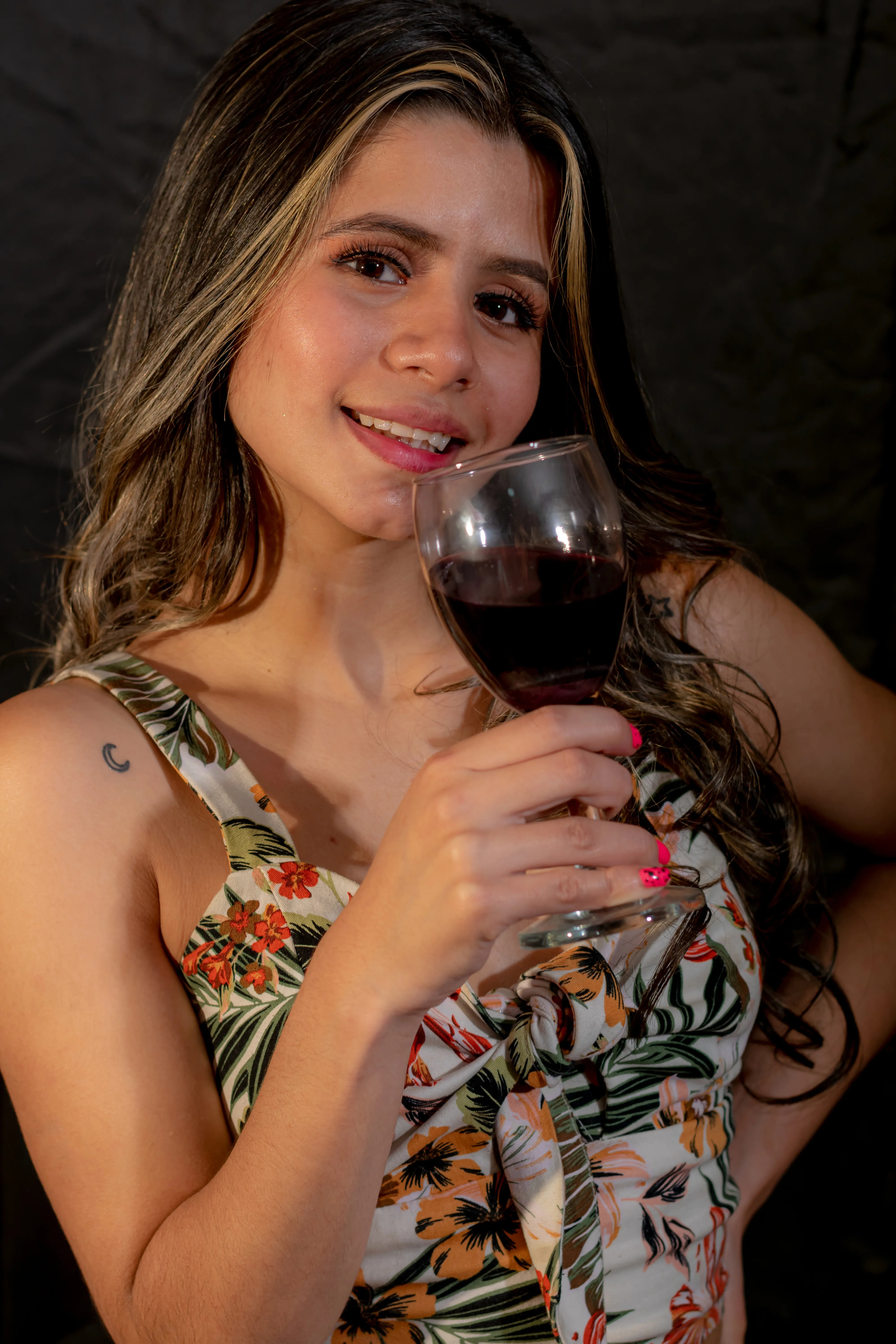 Live sex webcam photo for SheyylaSpooner #7340460
